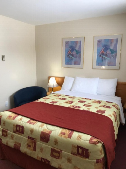 Trunk Road Motel image 22